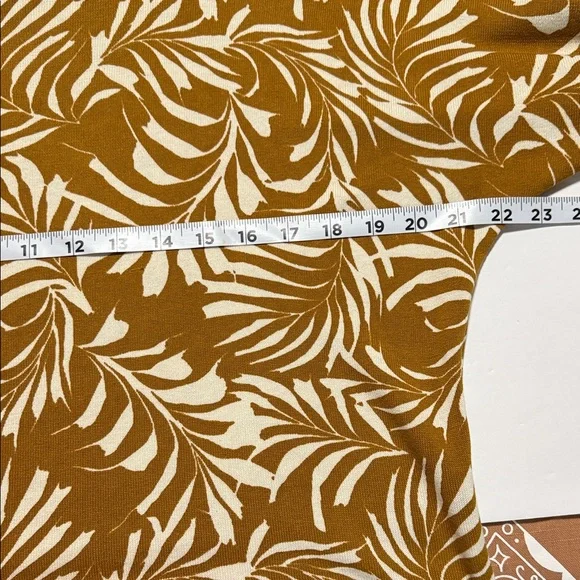 Garnet Hill Mustard Brown and White long sleeve Botanical Leaf Pattern Sweater - Picture 7 of 8